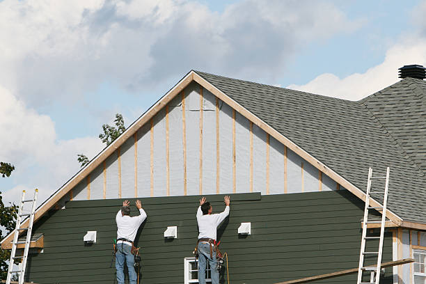 Professional Siding Replacement technician working in Marysville, PA